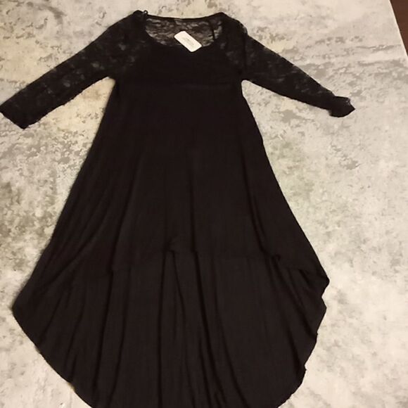 Forever21 high low dress with lace sleeves very cute - Picture 1 of 6